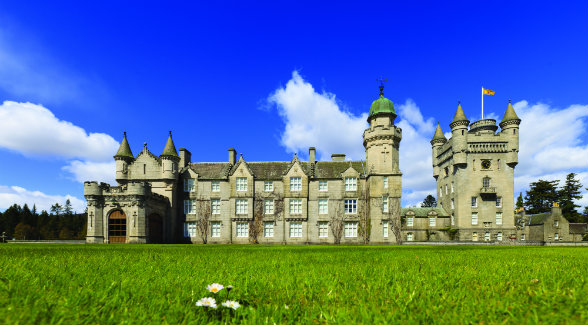 Set on more than 49,000 acres, the Royal Family’s Scottish holiday home – Balmoral – is a landmark holding and would not be affected by the recommendations of the Review Group. Previous page: According to the report, 432 private landowners own 50 percent of the private land in rural Scotland.