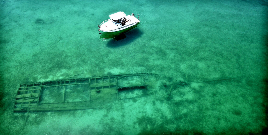 LR_GallooIsland_6 Shipwreck